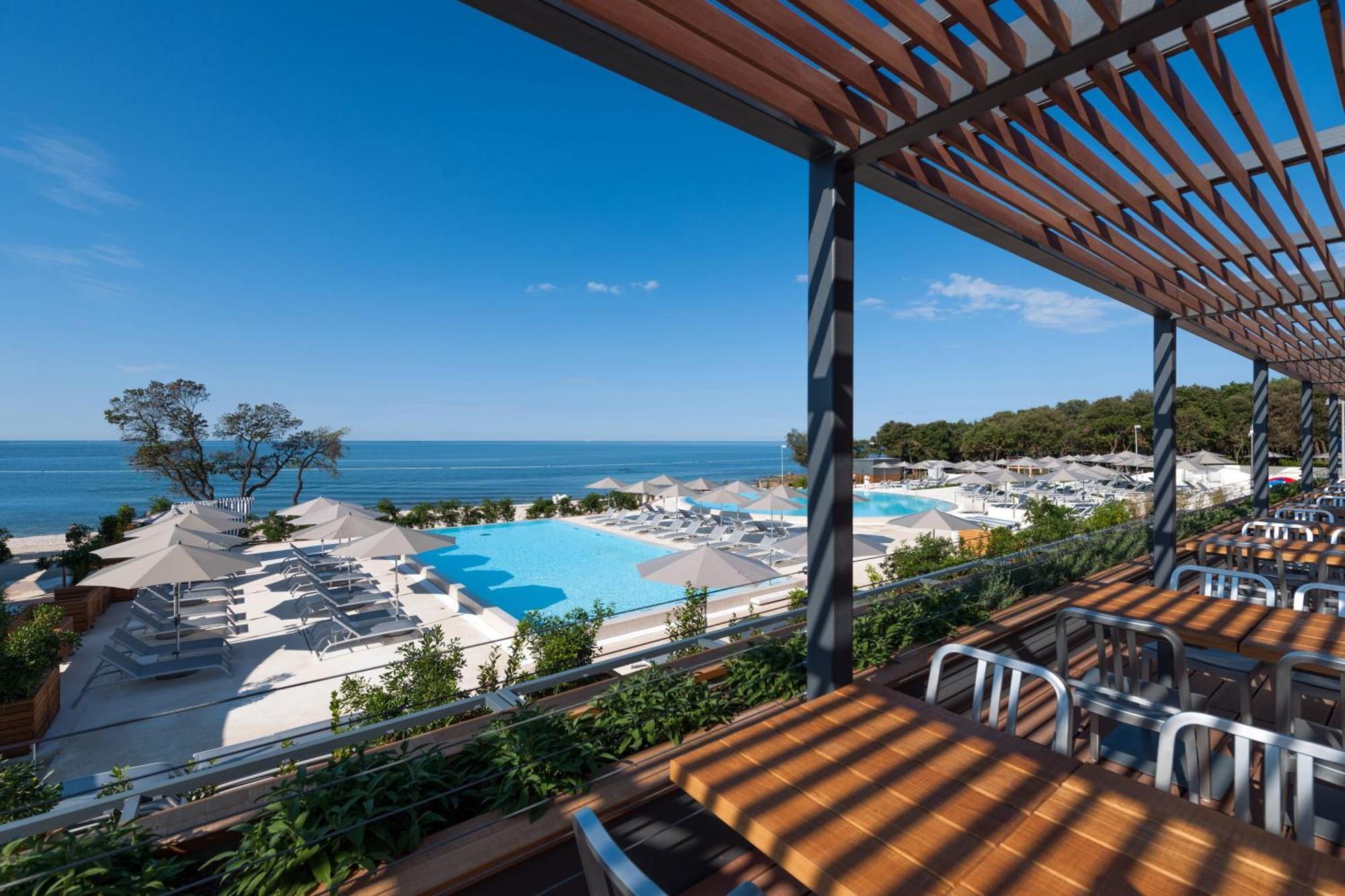Camping Maistra Amarin Pitches 4*