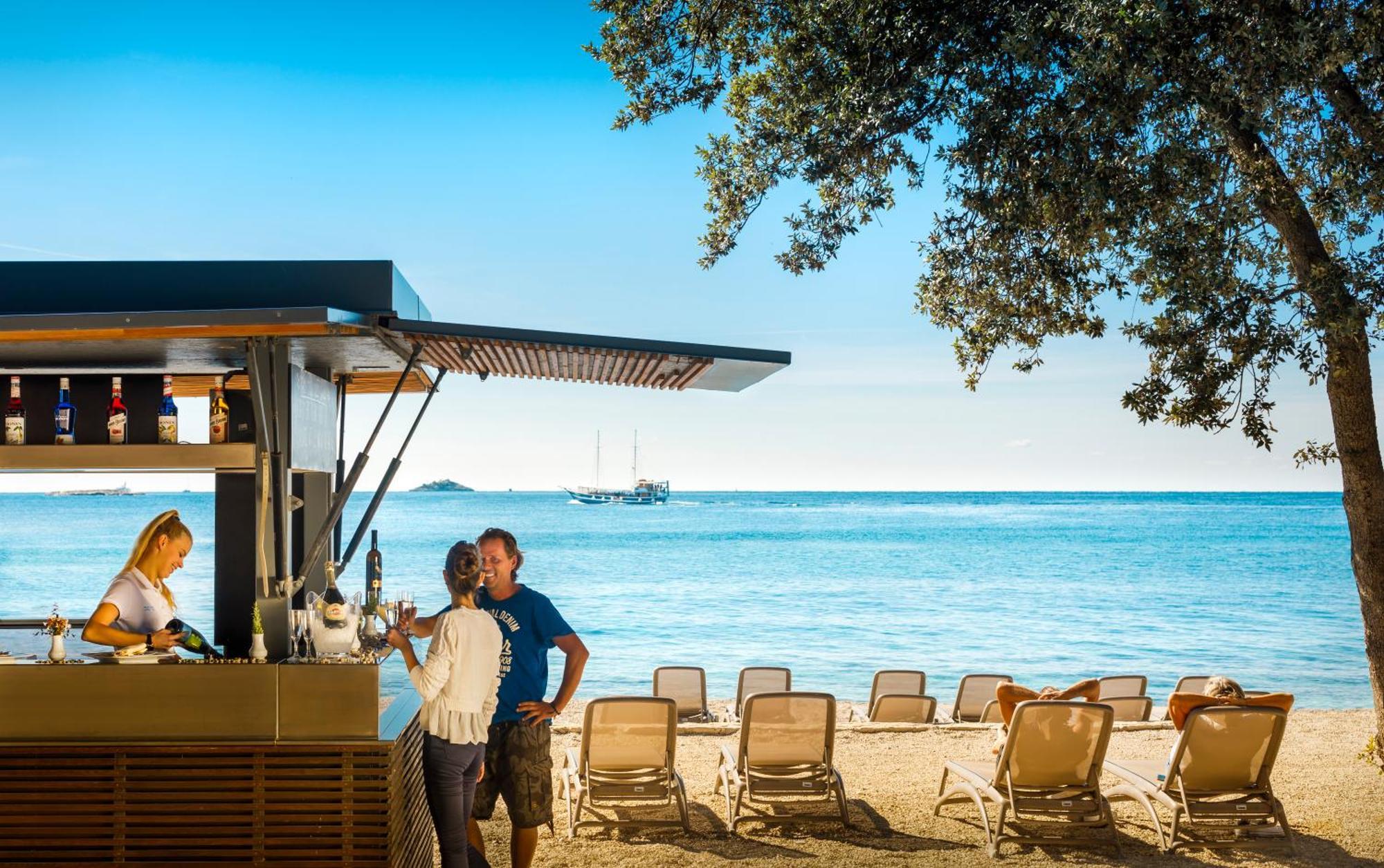 Camping Maistra Amarin Pitches 4*